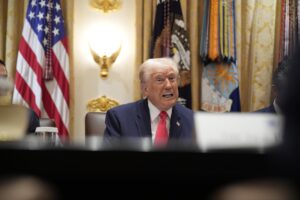 Trump aseveró que los ataques en territorio venezolano comenzarán «muy pronto» (VIDEO)