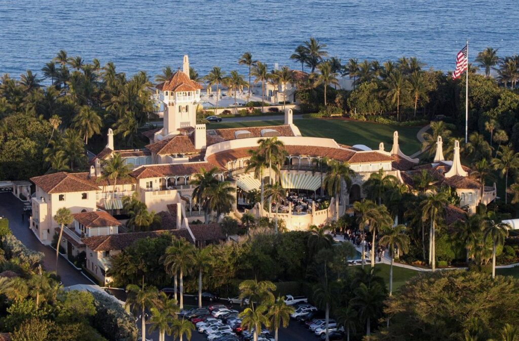 Trump atisba el "final" de las negociaciones sobre Ucrania al comienzo de su encuentro con Zelenski en Florida