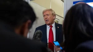 Trump confirma que habló con Maduro en la escalada de tensiones entre EEUU y Venezuela
