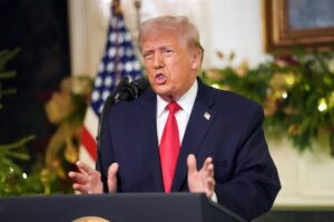 Trump defiende su gestión y anuncia una paga especial de 1.500 euros a los cerca de 1,5 millones de militares | europapress.es