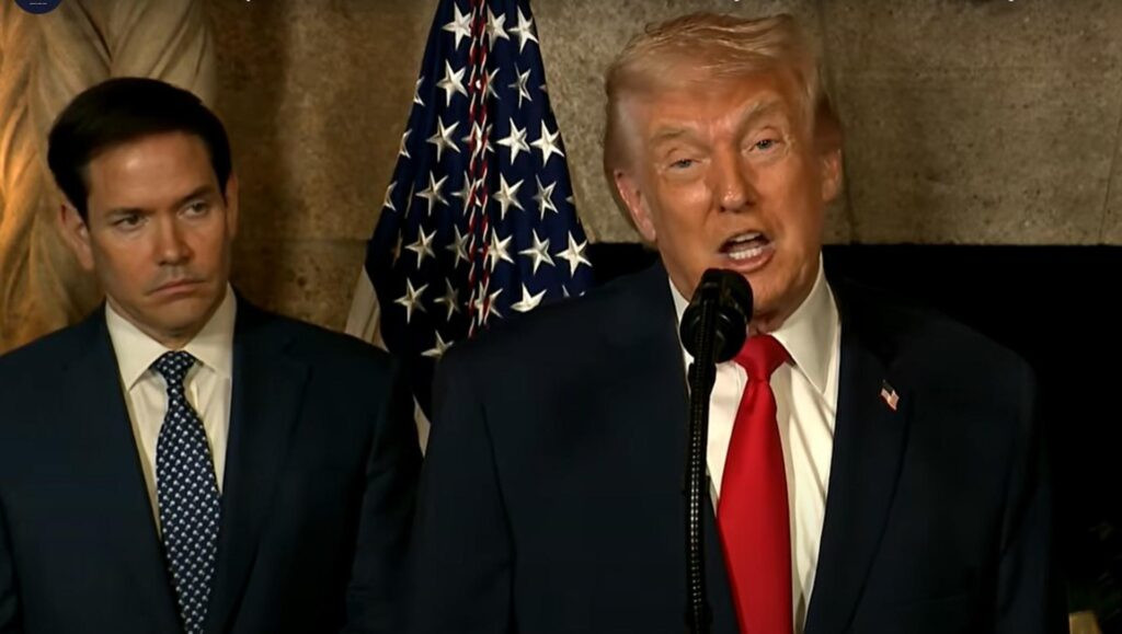 Trump dice que EEUU lanzó "numerosos" ataques contra el Estado Islámico en Nigeria - AlbertoNews