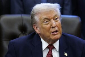 Trump dice que plan va «más allá» de campaña contra Maduro