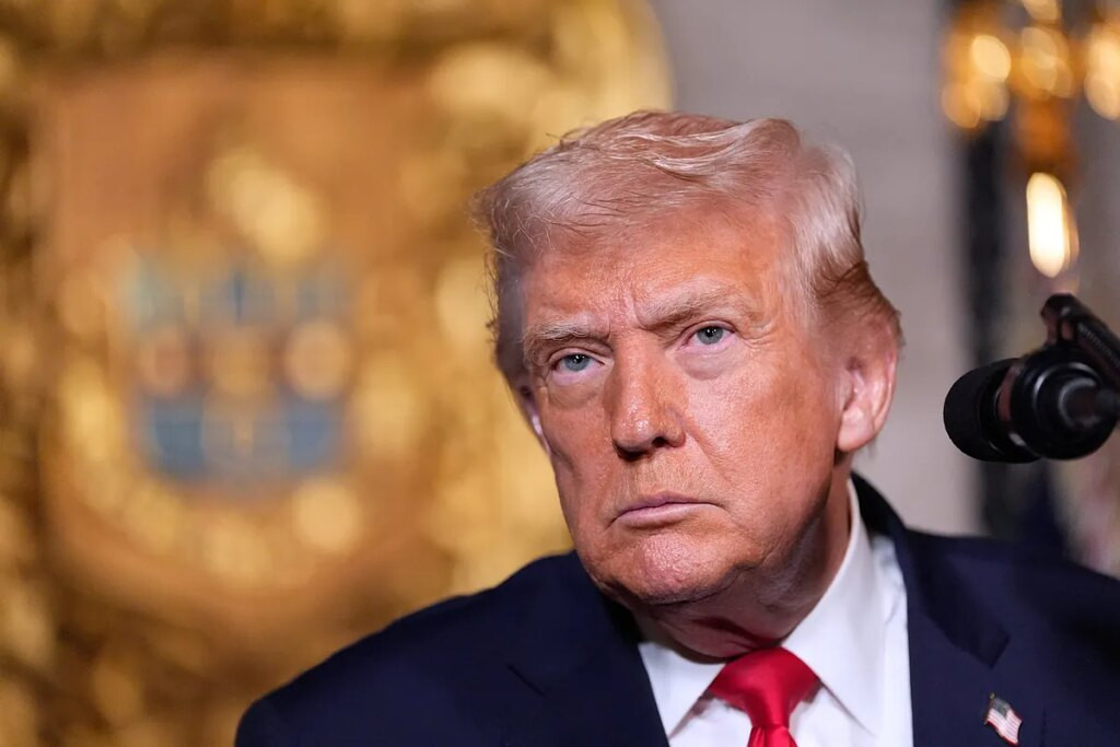 Trump felicita la Navidad a los "sinvergüenzas" que adoraban a Epstein: "Todos son demócratas"