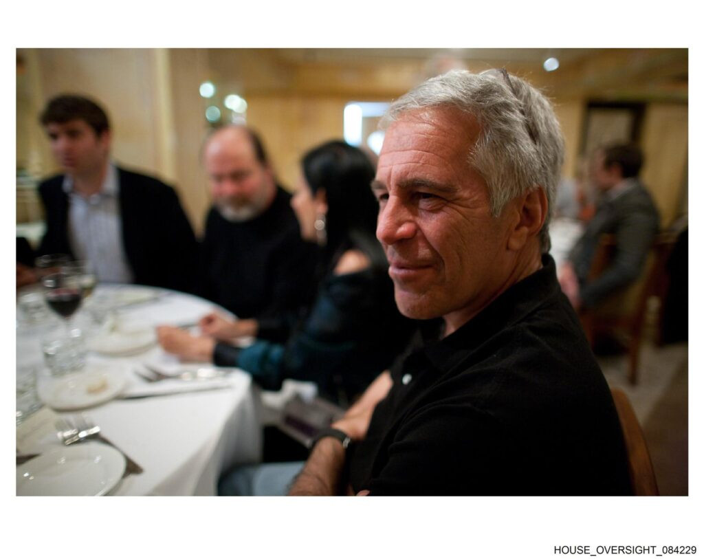 Trump insta a que se hagan públicos todos los expedientes de Epstein que mencionen a demócratas - AlbertoNews