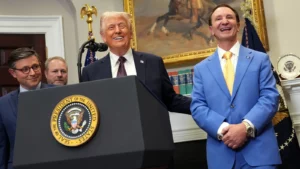Trump nombra enviado para Groenlandia para adelantar su anexión a territorio estadounidense