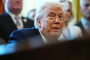Trump sobre un indulto a Netanyahu: Él es «un primer ministro en tiempo de guerra» – AlbertoNews