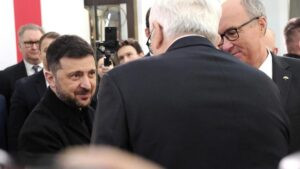 Ucrania.- EEUU ofrece a Zelenski un nuevo formato de negociación con Rusia y algunos países europeos | elperiodico.com