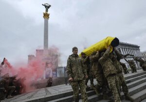 Ucrania recibe de Rusia los restos mortales de más de mil soldados caídos en combate – AlbertoNews