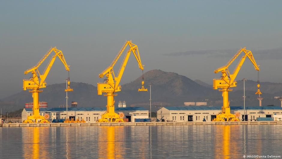 Un barco confiscado y el futuro energético de Cuba – DW – 18/12/2025