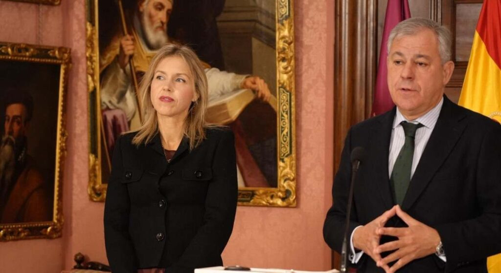 Un pacto entre PP y Vox en Sevilla permite aprobar un Presupuesto récord de más de 1.300 millones