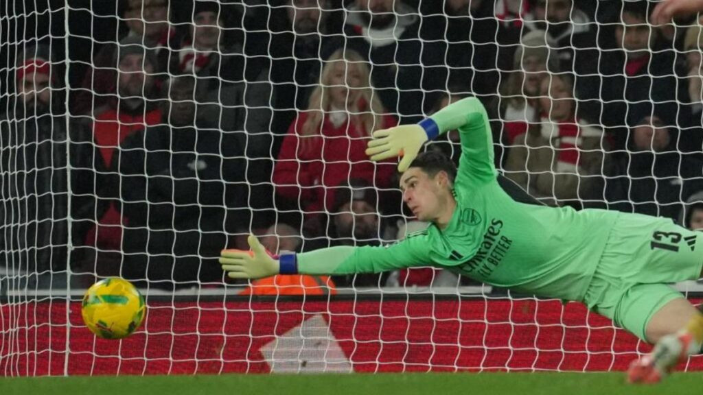Un penalti parado por Kepa mete al Arsenal en semis de la Copa de la Liga