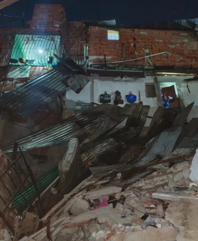 Una casa aplastó a familia en La Pastora