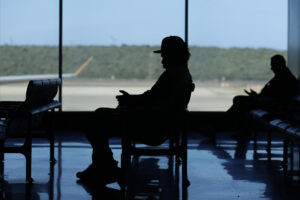Venezuela depende de 20 aviones obsoletos luego de que EEUU restringiera su espacio aéreo