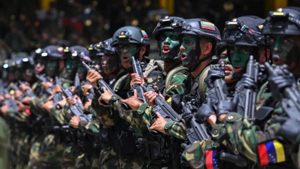 Venezuela suma 5.600 nuevos soldados en medio del incremento de tensión con EEUU