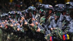 Venezuela suma 5.600 nuevos soldados en medio del incremento de tensión con EEUU