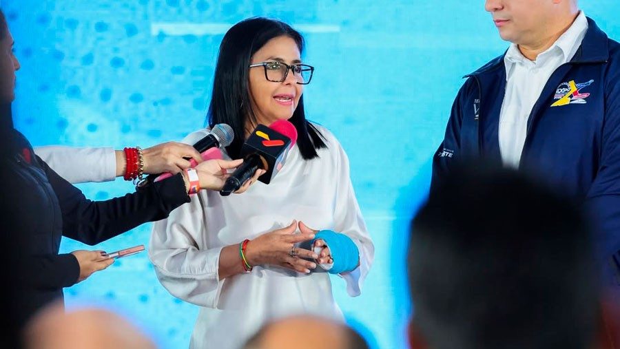 Vicepresidenta Rodríguez rechaza “declaraciones vulgares” de la oposición