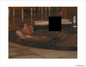 Víctimas y congresistas critican la censura de documentos publicados del caso Epstein | elperiodico.com