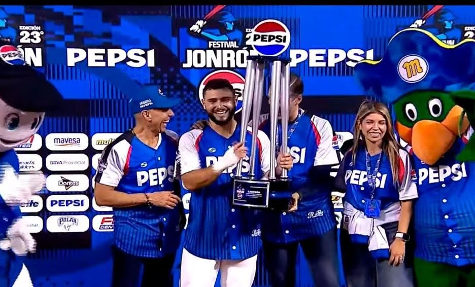 Wilyer Abreu sacó a relucir su poder para coronarse en el Festival de Jonrones 2025