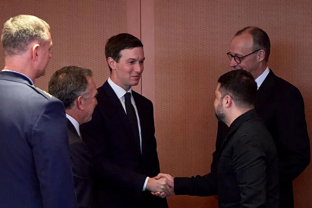 Zelenski se reúne en Berlín con los emisarios de Trump para negociar el acuerdo de paz