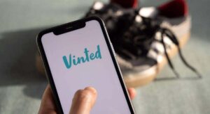 descubren que ropa de baja calidad de Temu y Shein se vende por tres veces su precio en la app