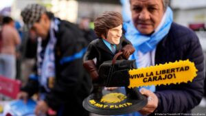 fortalecido, pese al ajuste – DW – 10/12/2025