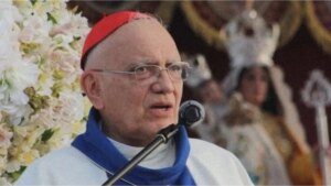 le confiscaron el pasaporte a un cardenal de León XIV