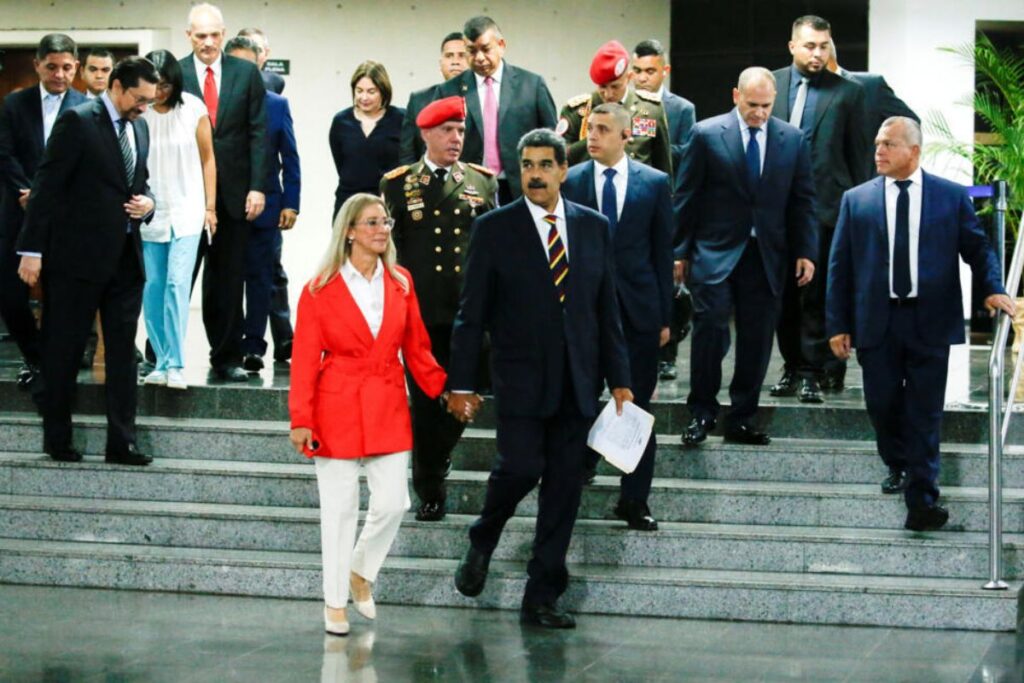 Sepa cuáles serían los tres países que podrían darle asilo a Maduro