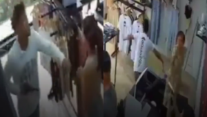 mujer sacó un arma y ahuyentó a ladrones que intentaron robar su local