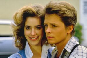 una de las estrellas originales de Regreso al Futuro recuerda cómo la sustituyeron por ser más alta que Michael J. Fox