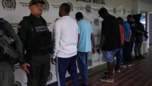 una ofrecía falsos servicios de transporte para secuestros extorsivos y la otra presionaba desplazamientos