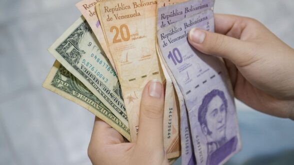 ¿Cómo están los ingresos de los venezolanos y en qué los gastan?
