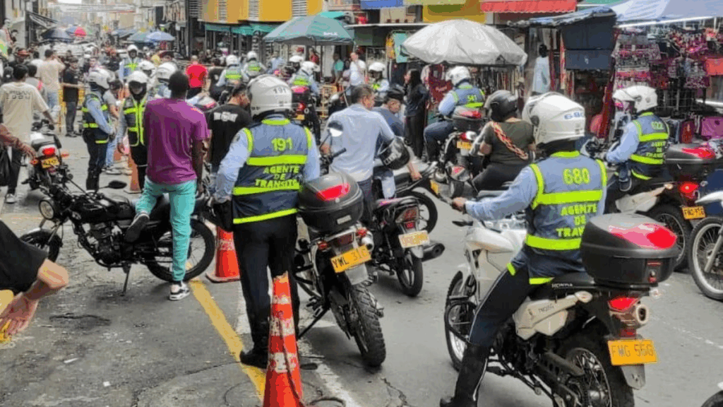 ¿Crisis en la Secretaría de Movilidad de Cali? Concejales piden la renuncia de su titular tras violencia entre agentes de tránsito y conductores