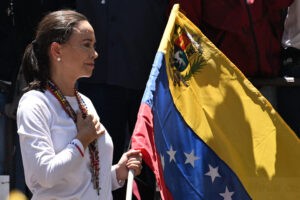 ¿Quién recogerá el Nobel de la Paz si María Corina Machado no puede viajar?