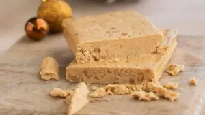 ¿Y si hacemos nuestro propio turrón para Navidad? Esta es la receta del de Jijona