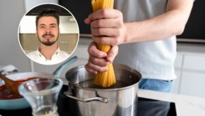 1 litro de agua, 100 gramos de pasta y 10 de sal