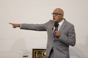 AN se instala y ratifica a Jorge Rodríguez en la presidencia: prometen rescate de Maduro y piden relaciones internacionales de respeto