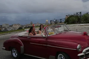 AP | Turismo en Cuba se desploma sin el petróleo de Venezuela y con crecientes tensiones con EE.UU. – AlbertoNews