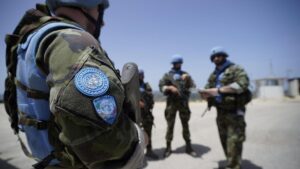 ATAQUE ISRAEL MILITARES ESPAÑOLES | Tanques israelíes disparan a una patrulla de la FINUL en el sur de Líbano | elperiodico.com