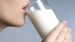 Abren una investigación penal en Francia por la muerte de un bebé que ingirió leche de fórmula Nestlé | elperiodico.com