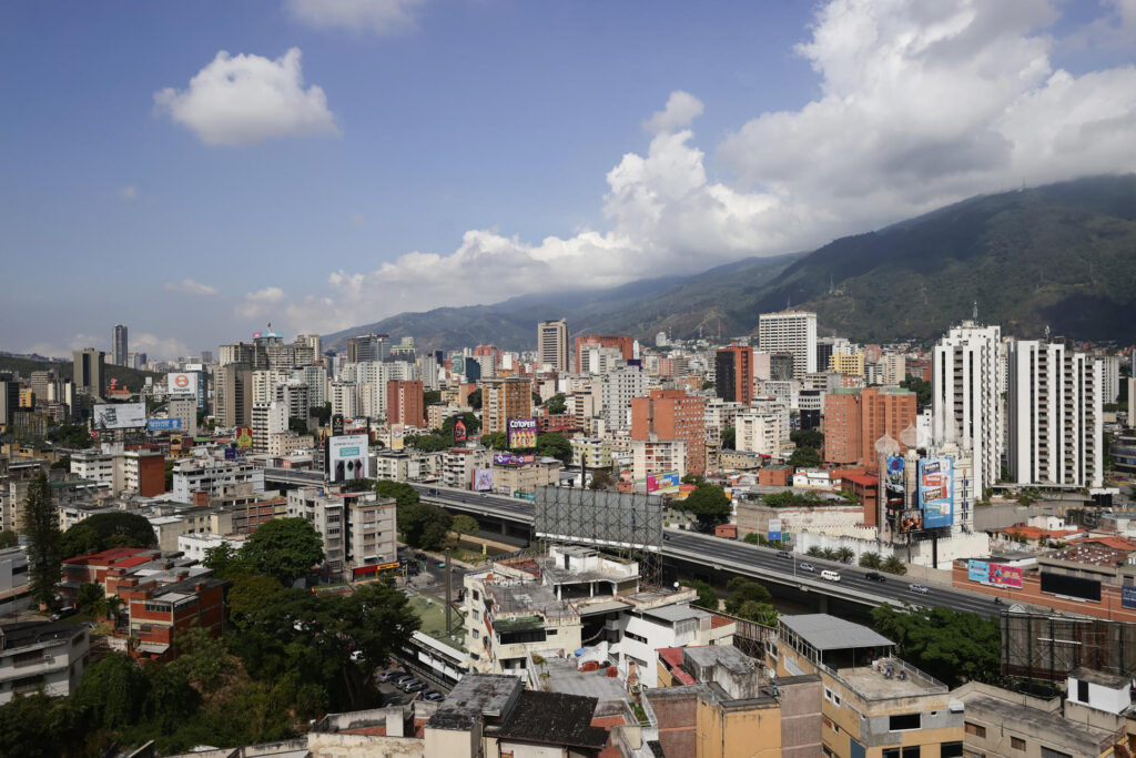Acreedores de Venezuela inician contratación de asesores para reestructurar la deuda