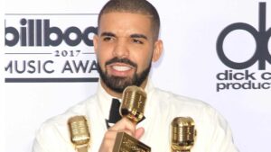 Acusan a Drake de usar una plataforma de apuestas para inflar sus reproducciones