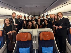 Aeroflot y la Academia de Música de Rusia realizan concierto benéfico a 10.000 metros de altura – Diario El Luchador