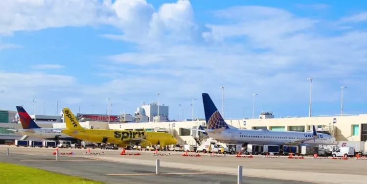 Aeropuerto de San Juan de Puerto Rico suspende mayoría de sus vuelos tras ataque de EEUU contra Venezuela