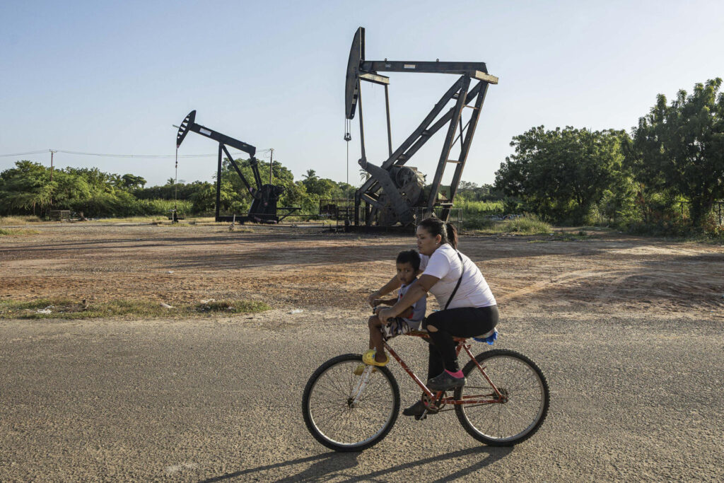 Agencia Internacional de la Energía duda de que Venezuela pueda recuperar sus niveles históricos de producción de crudo - AlbertoNews