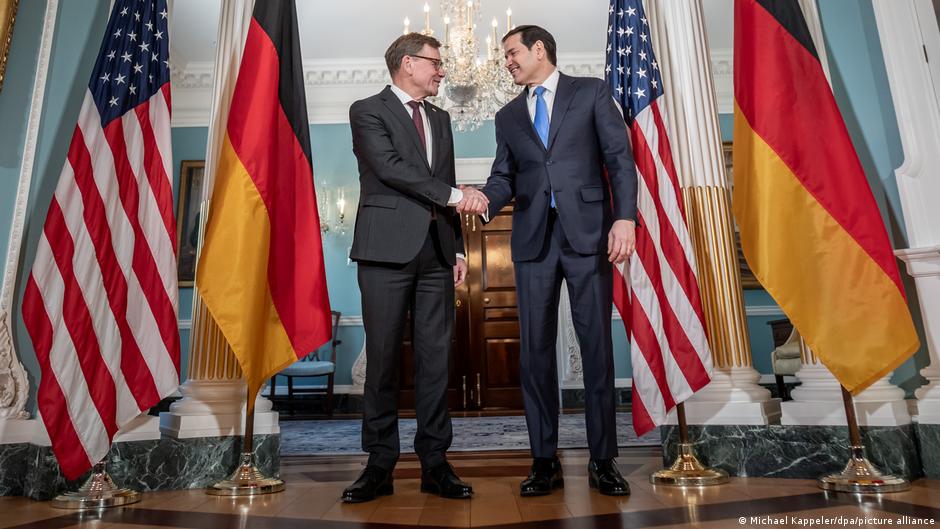 Alemania minimiza amenaza de ataque de EE.UU. a Groenlandia