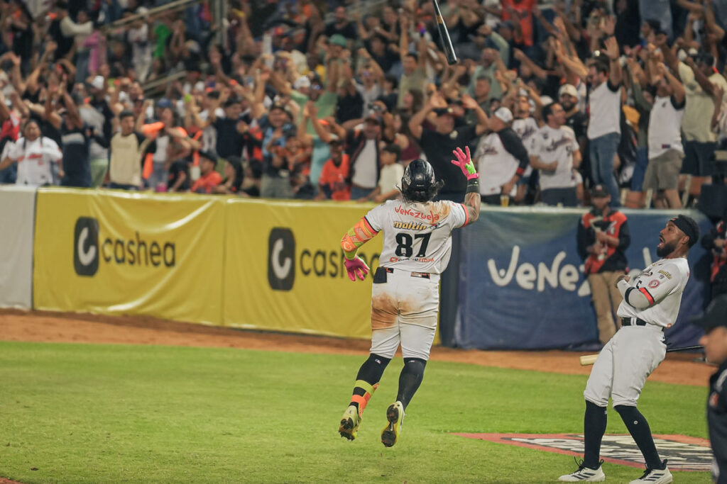 Andrés Chaparro le dio a las Águilas un importante triunfo ante Caribes - AlbertoNews
