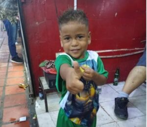 Apareció el pequeño Johandry Paz: Una mujer lo dejó abandonado en la Curva de Molina