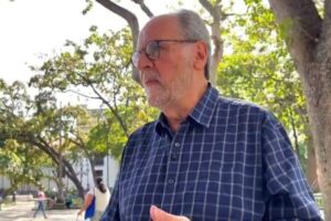 Enrique Ochoa Antich: "Apoyo a Delcy Rodríguez garantiza la paz"