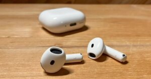 Apple dinamita la gama premium rebajando los AirPods 4 con cancelación activa de ruido