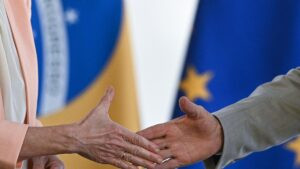Aranceles, contratos públicos, materias primas… : las claves del acuerdo entre la UE y los países del bloque comercial | elperiodico.com